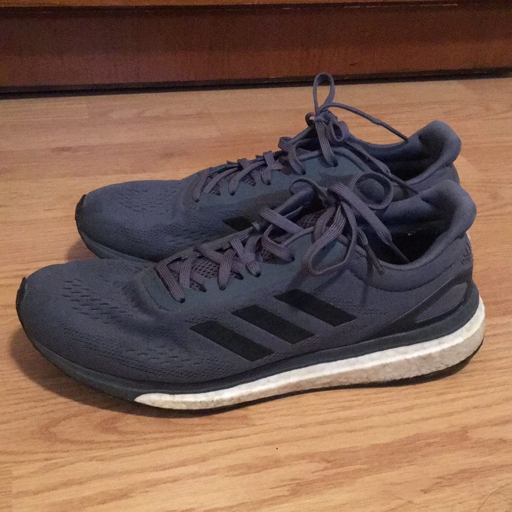 Adidas tennis shoes